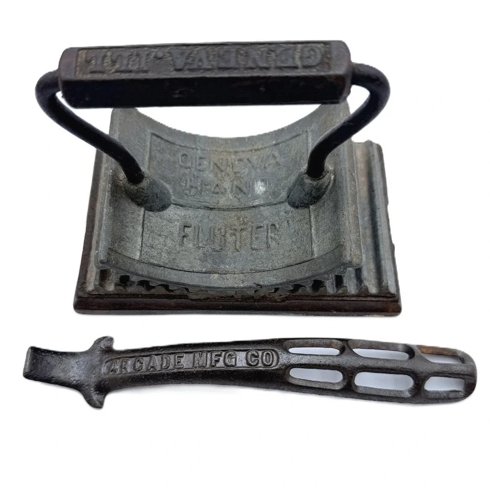 Antique Geneva Hand Fluter Rocker Iron w/ Arcade Lift Handle & 1866 Heater Plate